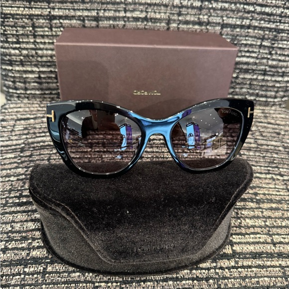 Tom Ford Cara 56mm Square Sunglasses 👓 - Picture 8 of 10